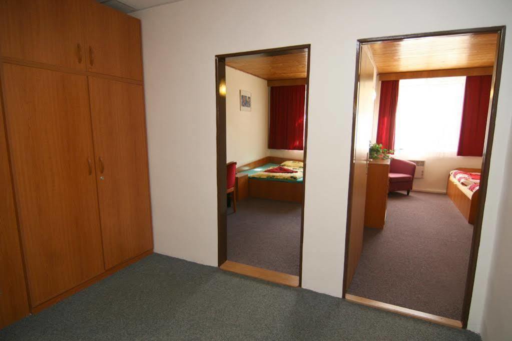 Hotel Gol Garni Ołomuniec Zewnętrze zdjęcie